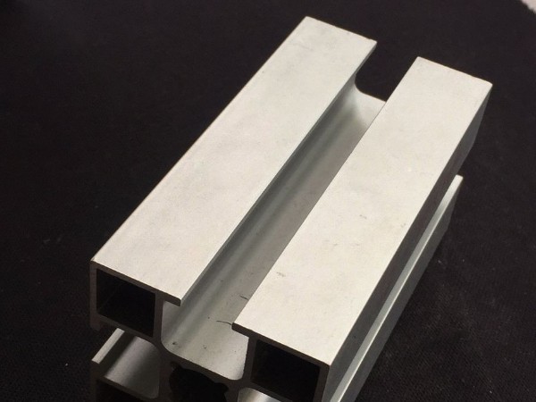 工業(yè)鋁型材從生產(chǎn)到出口經(jīng)歷了什么？